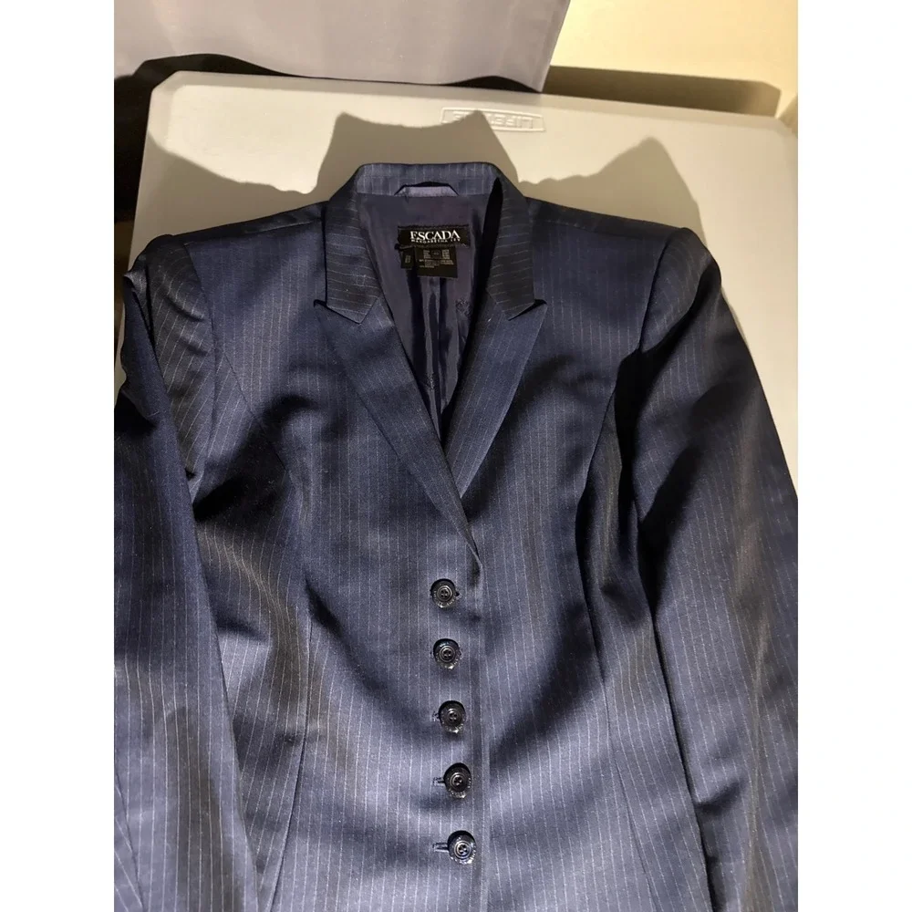 Escada Margaretha Ley Ermenegildo Zegna Mohair Trophy Navy Pinstripe Blazer 42